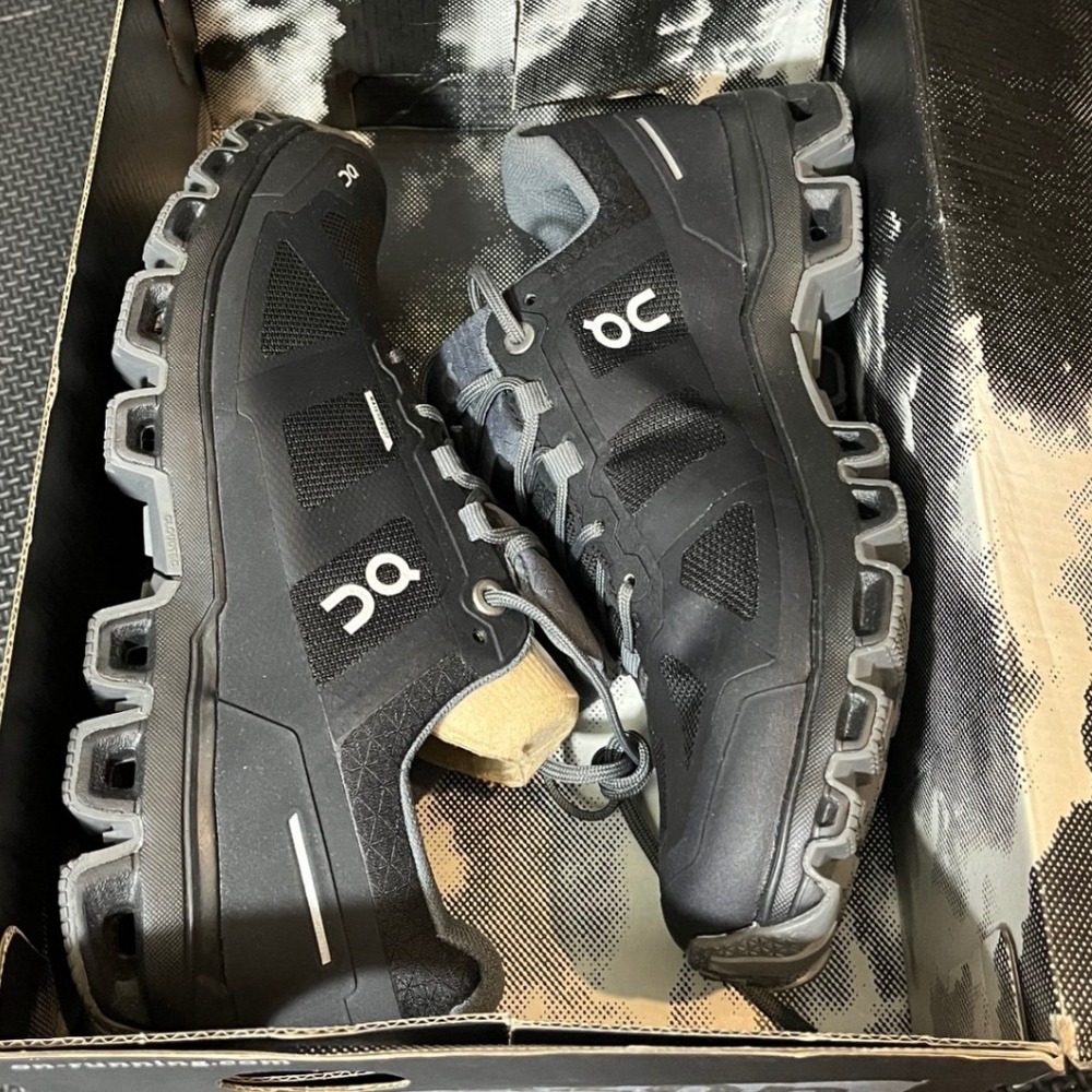On Cloudventure Waterproof Women 6 Black Trail Running Shoes Low Top Sneaker
